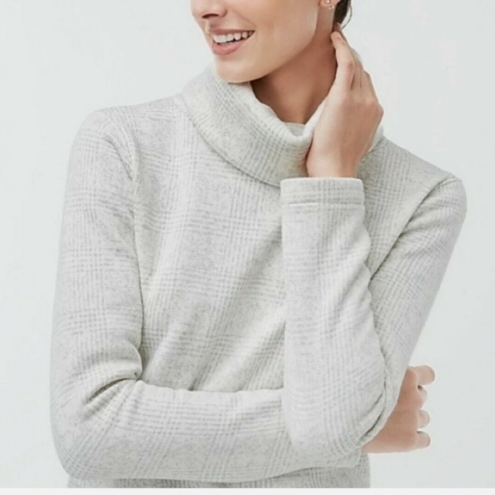 J Crew Long Sleeve Gray White Funnelneck Pullover Sweatshirt